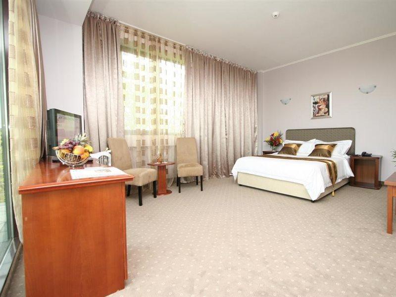 Hotel Zimbru Snagov Tincabesti Exterior photo